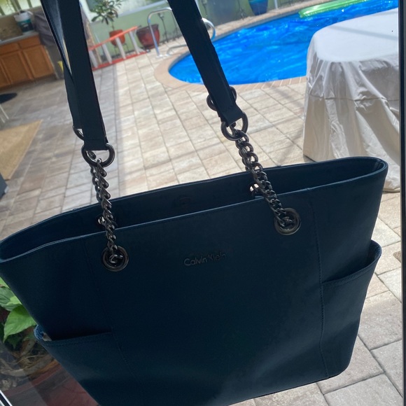 Calvin Klein blue purse - Picture 5 of 7
